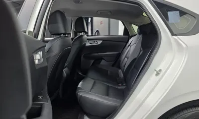 Kia K3 2022, 48276 км, за 11649.41 USD - фото 12