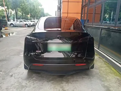 Tesla Model Y 2023, 16400 км, за 26312.38 USD - фото 6