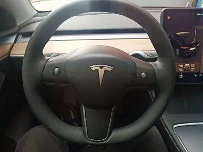 Tesla Model Y 2023, 16400 км, за 26312.38 USD - фото 11