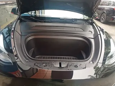 Tesla Model Y 2023, 16400 км, за 26312.38 USD - фото 20