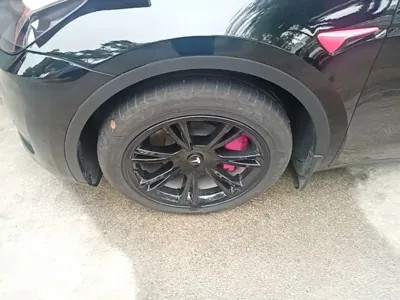 Tesla Model Y 2023, 16400 км, за 26312.38 USD - фото 23