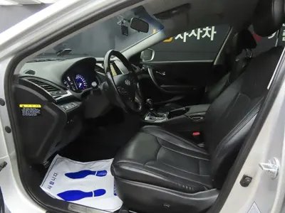 Hyundai Grandeur 2014, 78861 км, за 4850.99 USD