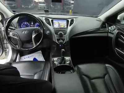 Hyundai Grandeur 2014, 78861 км, за 4850.99 USD - фото 7