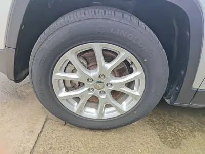 Jeep Cherokee 2016, 79600 км, за 4885.13 USD - фото 23