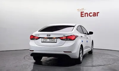 Hyundai Avante 2014, 126242 км, за 3237.53 USD