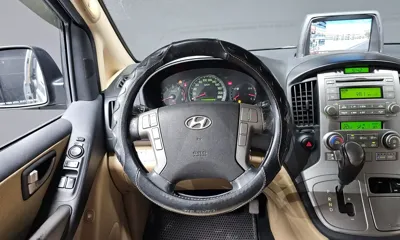 Hyundai Starex 2011, 176558 км, за 3941.14 USD - фото 13