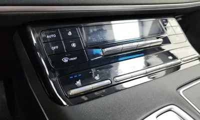 Hyundai Grandeur 2020, 71354 км, за 12353.64 USD - фото 32