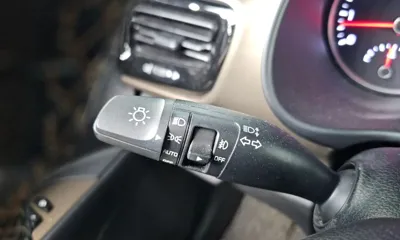Kia Stonic 2019, 63655 км, за 13220.53 USD - фото 29