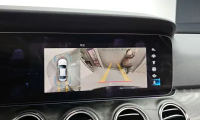 Mercedes-Benz E-Class 2023, 34883 км, за 27697.01 USD - фото 15