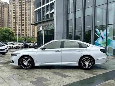 Honda Accord 2022, 55000 км, за 16649.71 USD