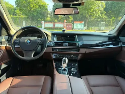 BMW 5 Series 2015, 98000 км, за 8510.14 USD