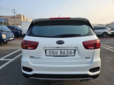 Kia Sorento 2018, 53032 км, за 14344.27 USD