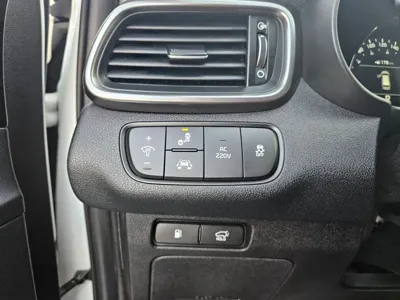 Kia Sorento 2018, 53032 км, за 14344.27 USD - фото 13