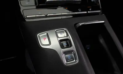 Hyundai Grandeur 2020, 73779 км, за 12427.3 USD - фото 9