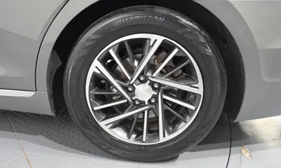Hyundai Grandeur 2020, 73779 км, за 12427.3 USD - фото 21