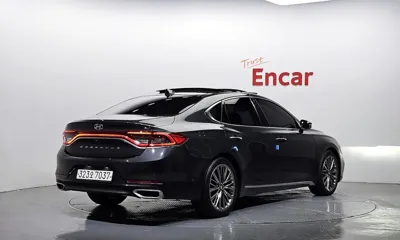 Hyundai Grandeur 2018, 120256 км, за 9846.29 USD