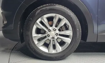 Hyundai Santafe 2017, 125200 км, за 7794.32 USD