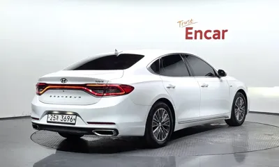 Hyundai Grandeur 2019, 93333 км, за 10744.28 USD