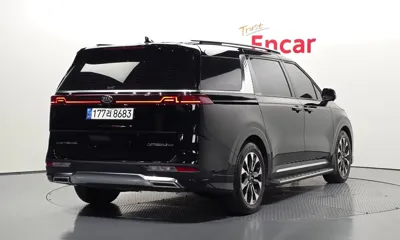Kia Canival 2021, 47769 км, за 17499.36 USD
