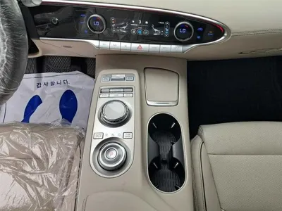Genesis GV70 2022, 81682 км, за 21662.78 USD - фото 13