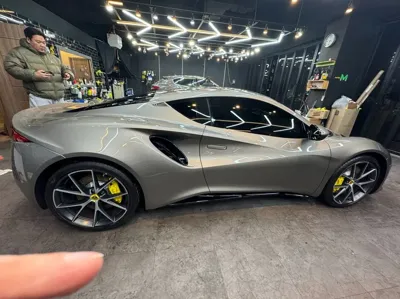 Lotus Emira 2024, 4000 км, за 76708.03 USD