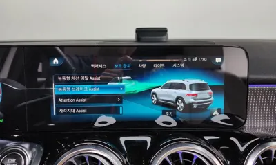 Mercedes-Benz GLB-Class 2021, 57779 км, за 22009.5 USD - фото 30
