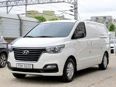 Hyundai Starex 2020, 39024 км, за 11506.2 USD
