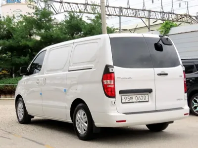 Hyundai Starex 2020, 39024 км, за 11506.2 USD