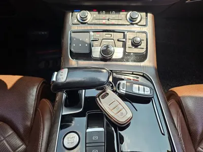 Audi A8 2016, 345980 км, за 7647.37 USD - фото 17