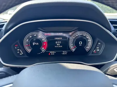 Audi Q3 2023, 36000 км, за 28728.91 USD