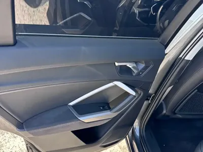 Audi Q3 2023, 36000 км, за 28728.91 USD - фото 25