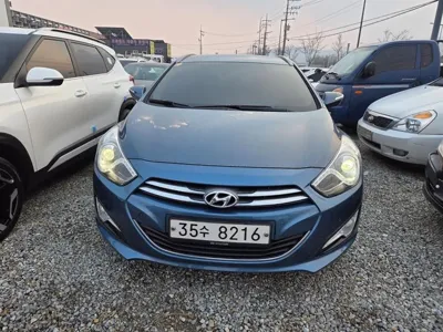 Hyundai i40 · 2012 год