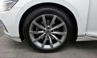 Volkswagen Passat 2021, 33379 км, за 16716.22 USD