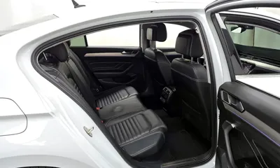 Volkswagen Passat 2021, 33379 км, за 16607.59 USD - фото 12