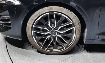 Kia K5 2023, 39426 км, за 16525.66 USD