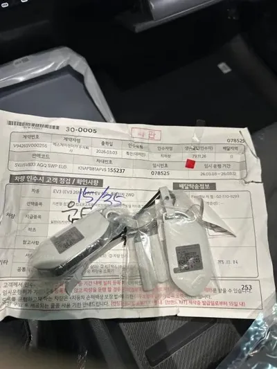 Kia EV3 2026, 5 км, за 14665.53 USD - фото 11