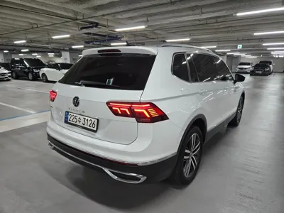 Volkswagen Tiguan 2022, 66653 км, за 18019.79 USD