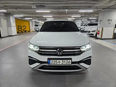 Volkswagen Tiguan 2022, 66653 км, за 18019.79 USD