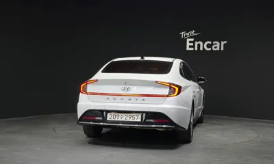 Hyundai Sonata 2022, 94421 км, за 7940.39 USD