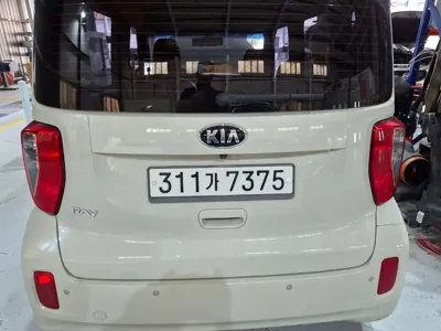 Kia Ray 2013, 130000 км, за 3187.62 USD