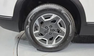 Hyundai Santafe 2022, 107640 км, за 15765.48 USD