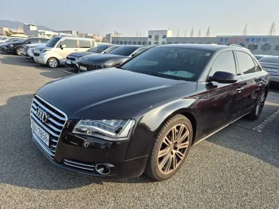 Audi A8 · 2014 год