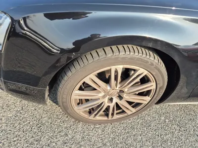 Audi A8 2014, 133617 км, за 9844.73 USD
