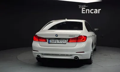 BMW 5-Series 2018, 194899 км, за 10986.15 USD