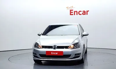 Volkswagen Golf 2014, 132440 км, за 4299.59 USD