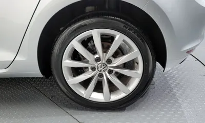 Volkswagen Golf 2014, 132440 км, за 4299.59 USD