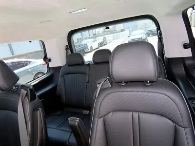 Hyundai Staria 2023, 23027 км, за 19478.84 USD - фото 7