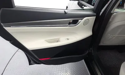 Hyundai Grandeur 2023, 36342 км, за 16807.83 USD - фото 25