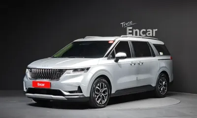 Kia Canival · 2023 год