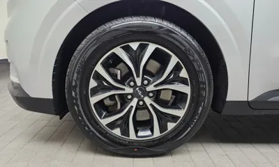 Kia Canival 2023, 186714 км, за 11760.82 USD